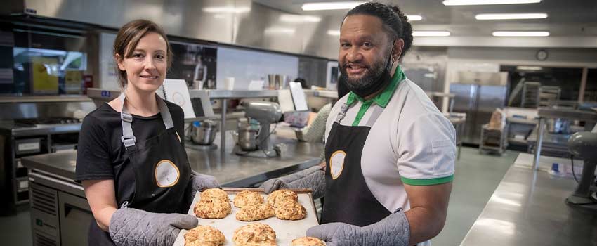 Baking bread with the collective